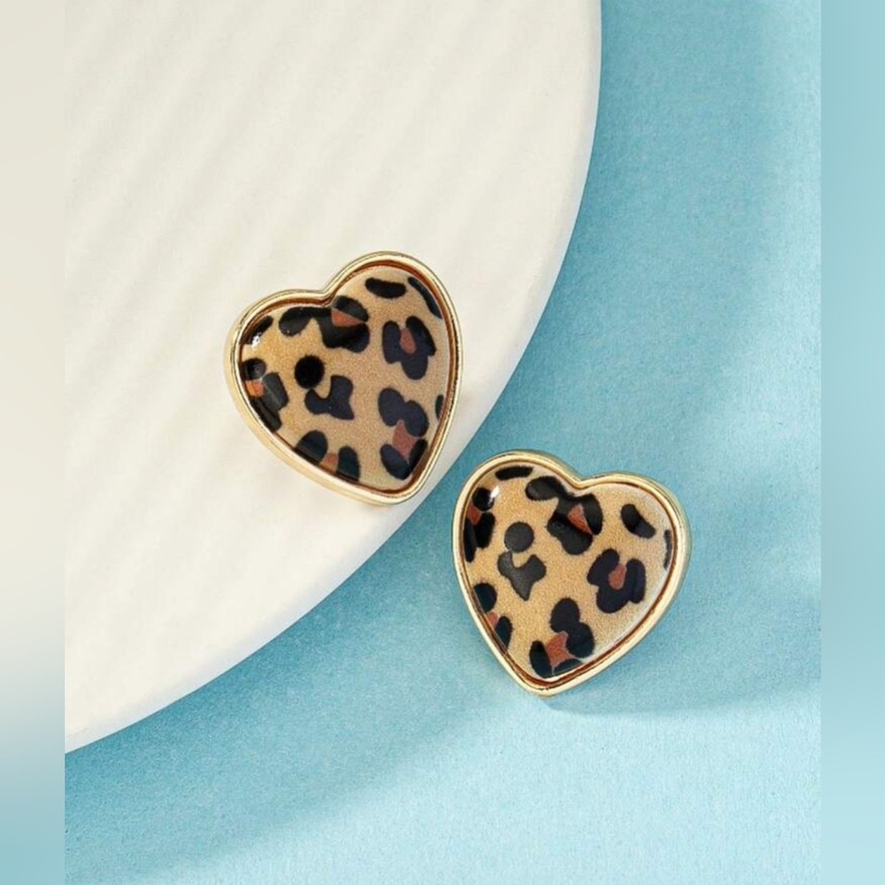 Heart-Shaped Leopard Print Earrings
